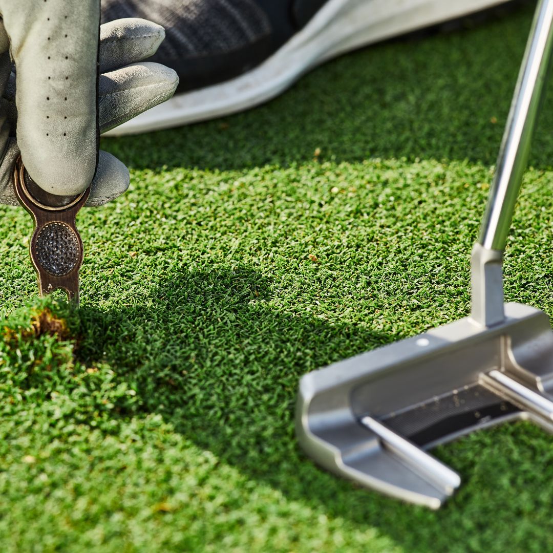 Ace Your Game: Top 5 Must-Have Items in Your Golf Bag Today